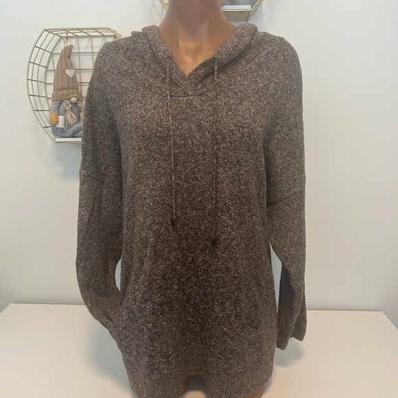 Boyfriend Sweater w/Hood & Front Pocket - Picture 1 of 7